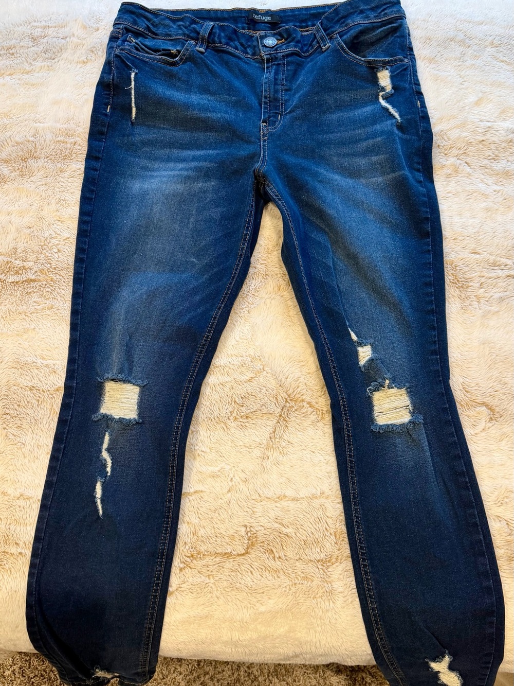 refuge Skinny Distressed Dark Blue Jeans